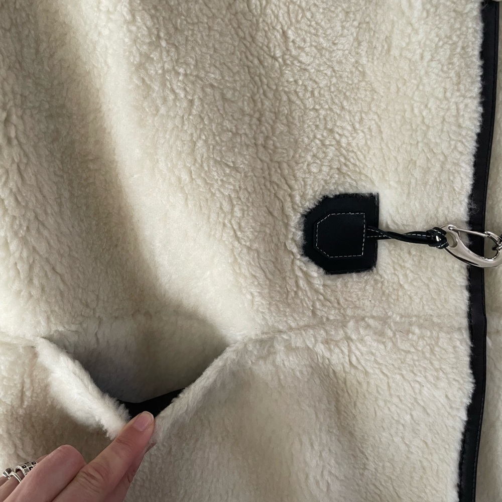 Korea by We Are Shearling Jacket Wool blend Teddy Double Sided One Size - Picture 4 of 16